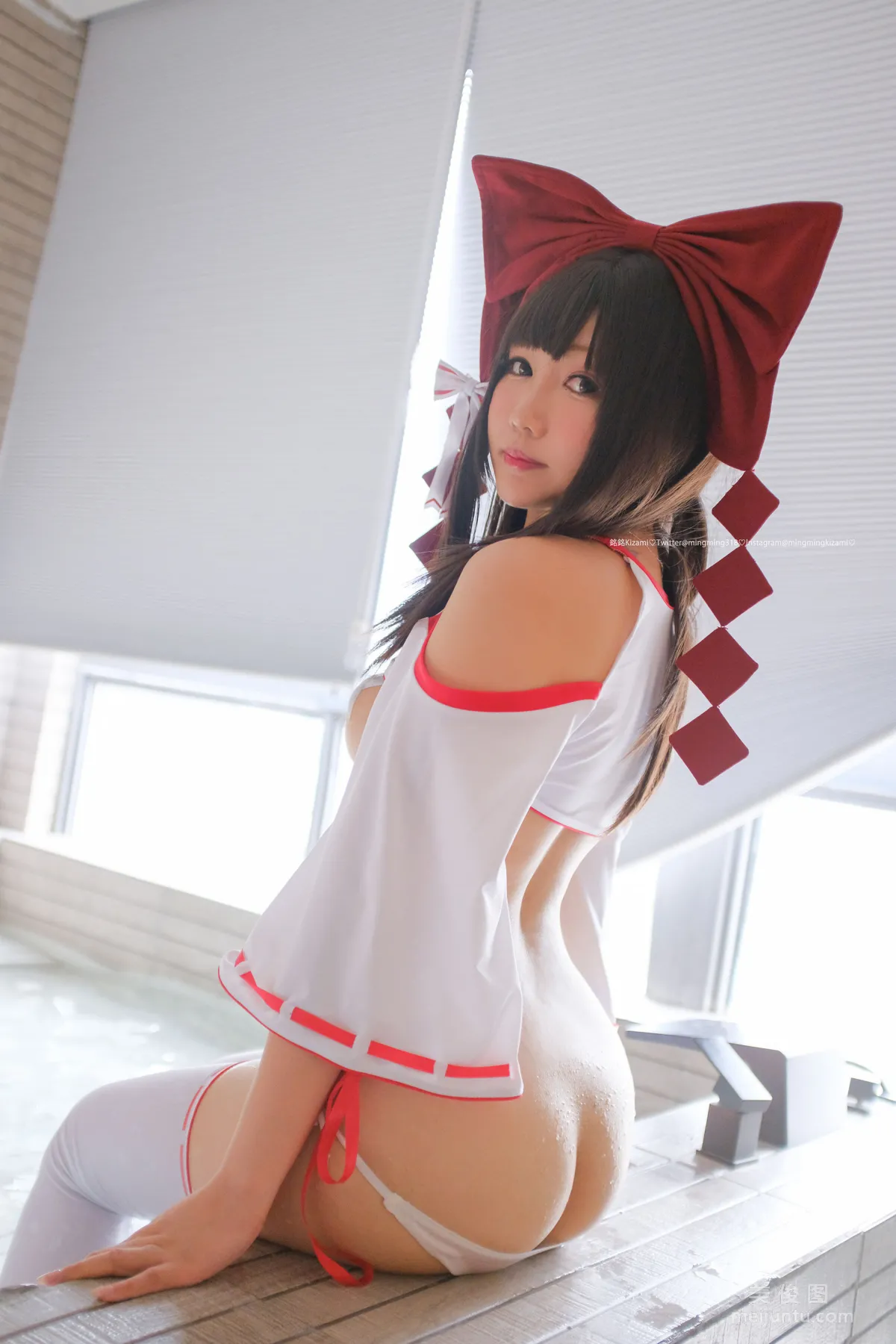 銘銘Kizami 《自撮りVol.16 エロ小恶魔&みこ》 写真集116