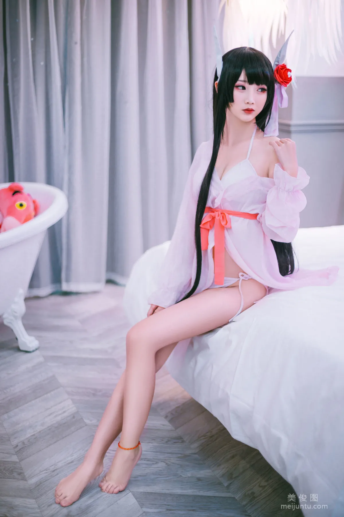 [美女Coser] 面饼仙儿 《鲟睡衣》 写真集11