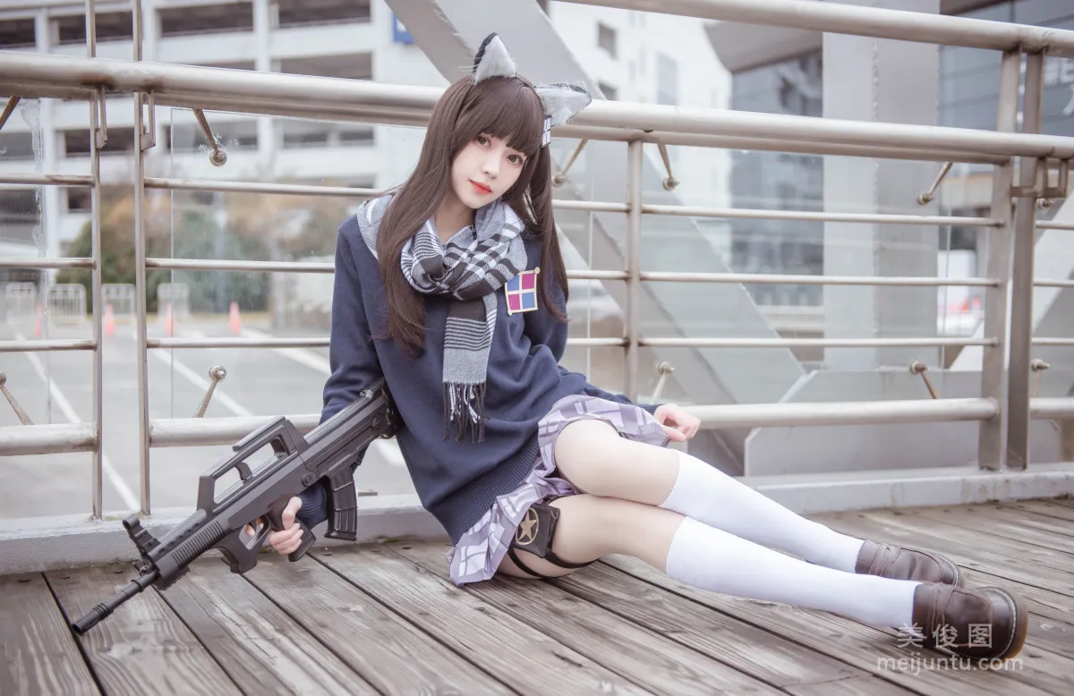 [美女Coser] 你的负卿 《95制服》 写真集4