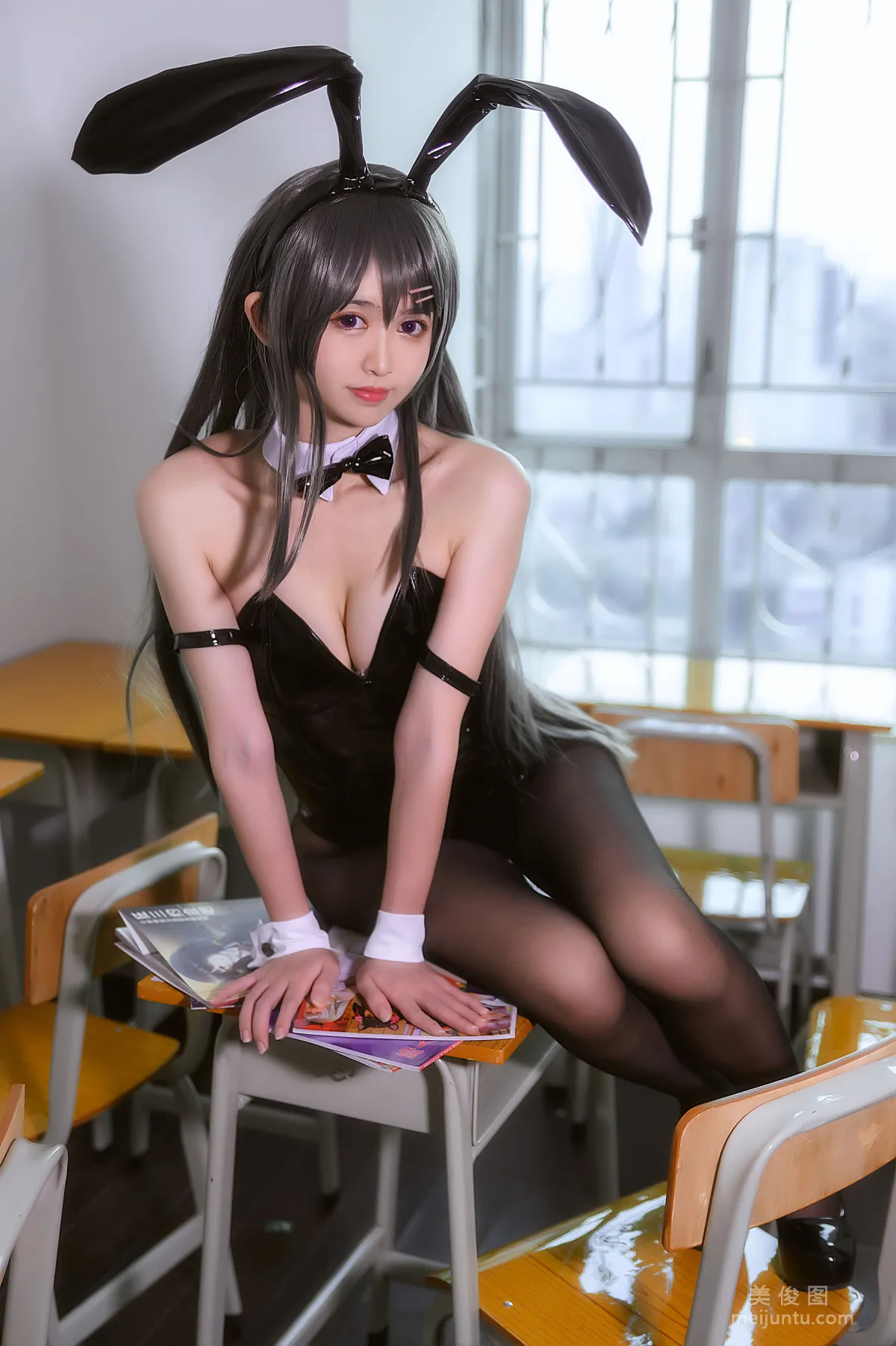 Coser鳗魚霏兒 《豬頭學姐》 寫真集 4