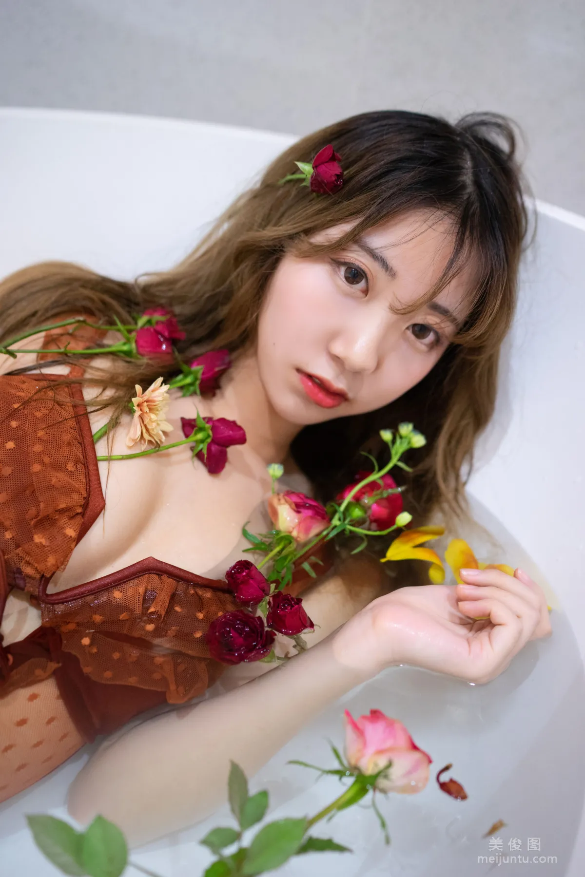 Hei Chuan: Web Idols photo 18