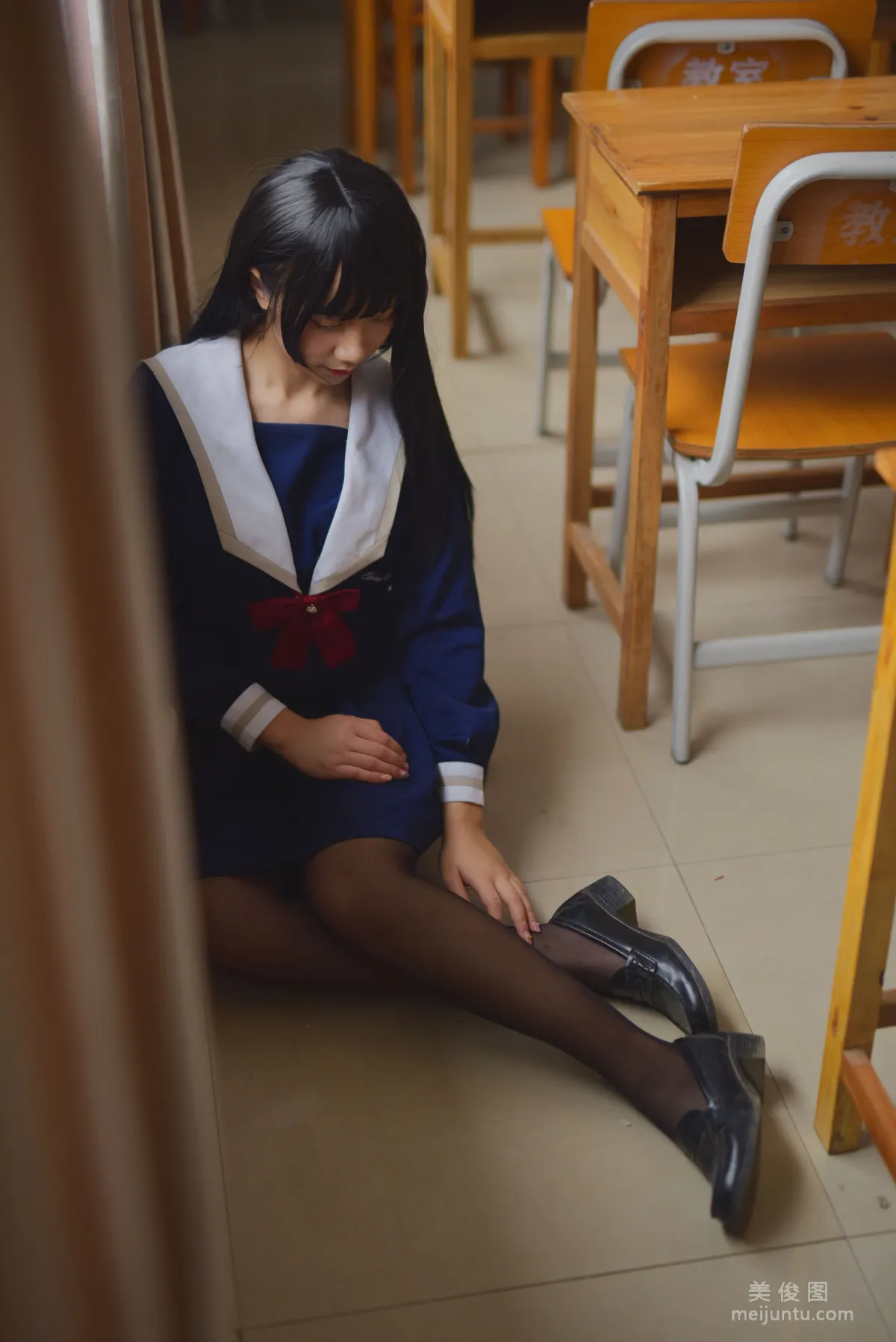 Jiuqu Jean: Web Idols photo 10
