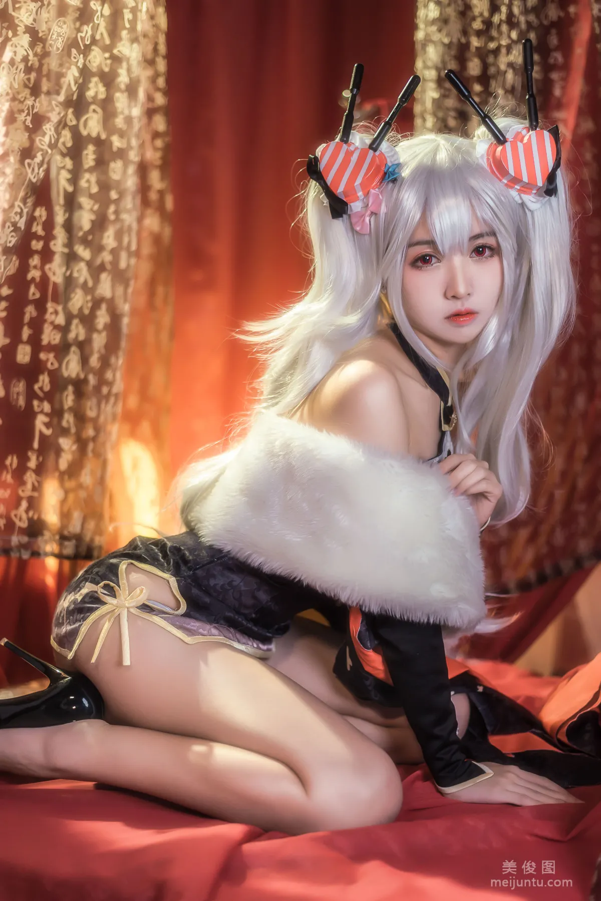 鳗魚霏兒 《碧藍華裳 吸血鬼》 寫真集 1