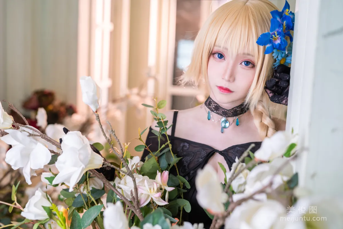 Qingqingzi Js: Web Idols photo 4