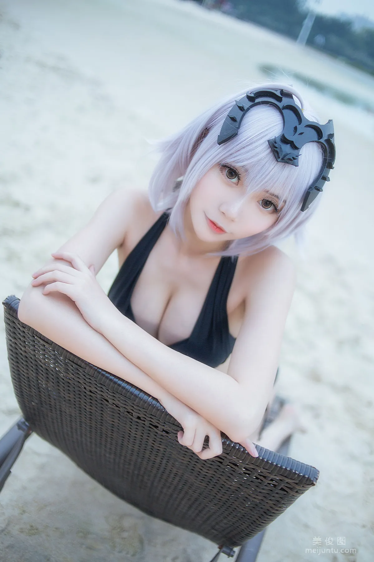 鳗鱼霏儿&大肉丸Amiee 《贞德》 写真集17