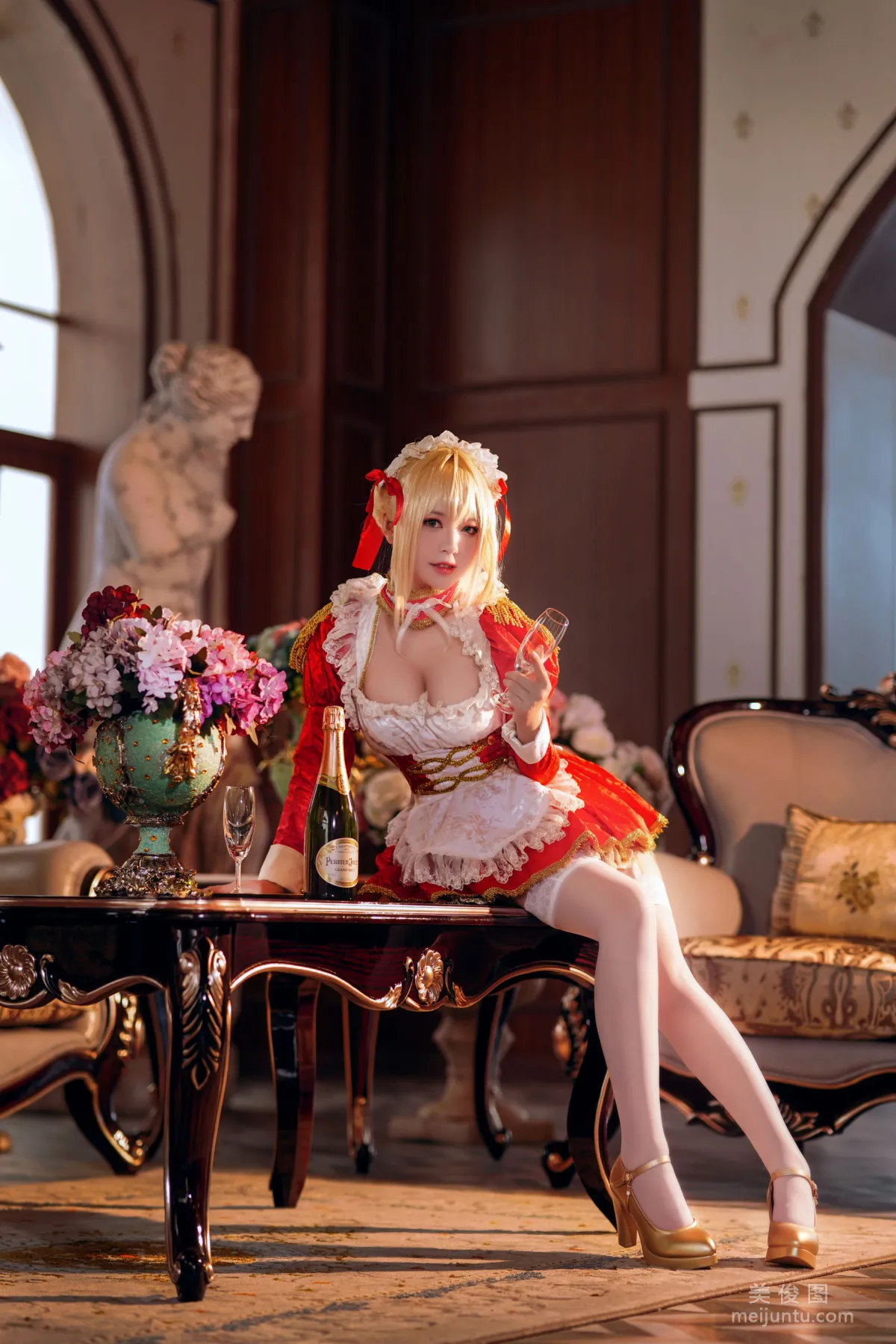 Coser半半子 《尼禄女仆》 写真集18