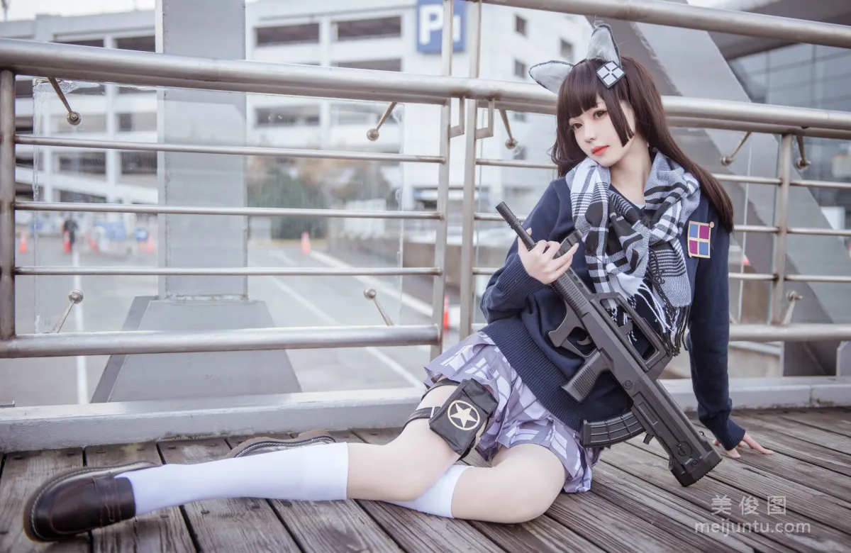 [美女Coser] 你的负卿 《95制服》 写真集9