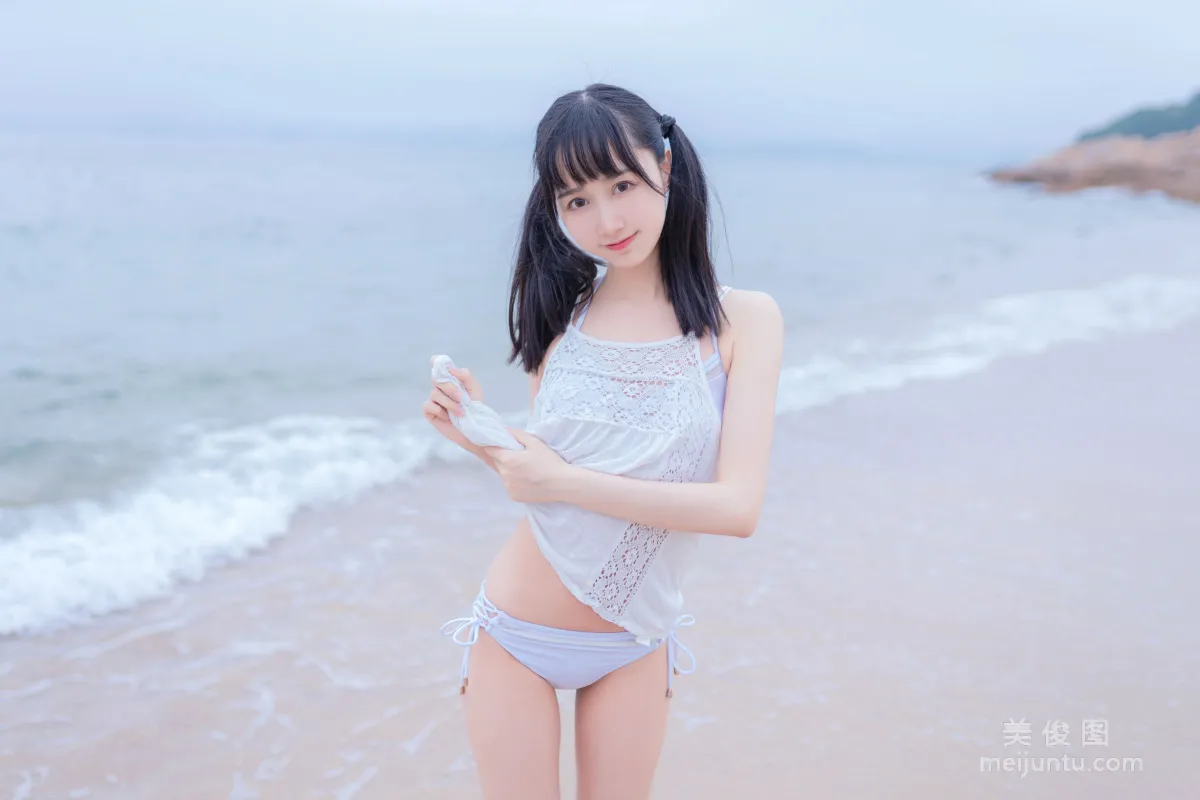 [Beautiful Coser] Mu Mianmian OwO "Seaside White Bikini" Photo Set photo 6