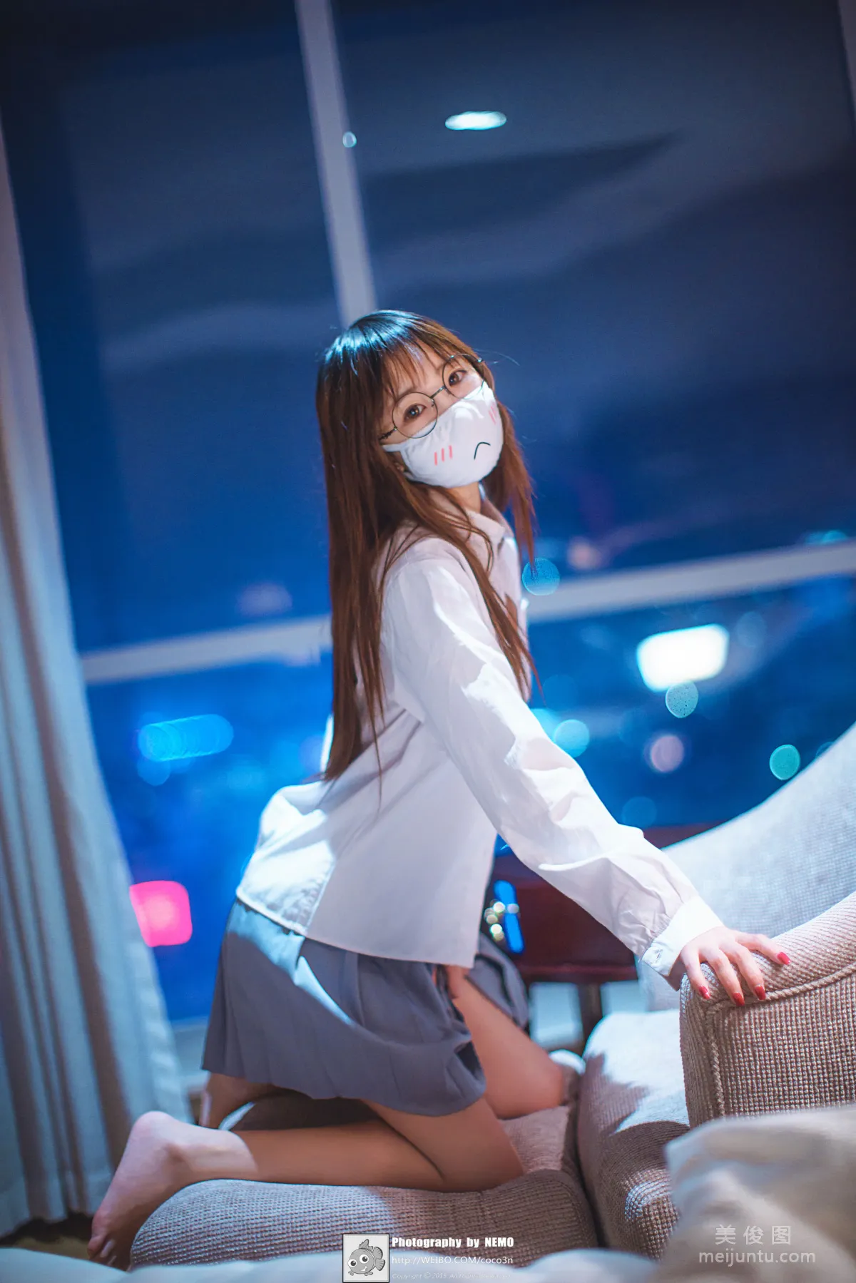 [美女Coser] 禦子Yumiko 《口罩》 寫真集 8