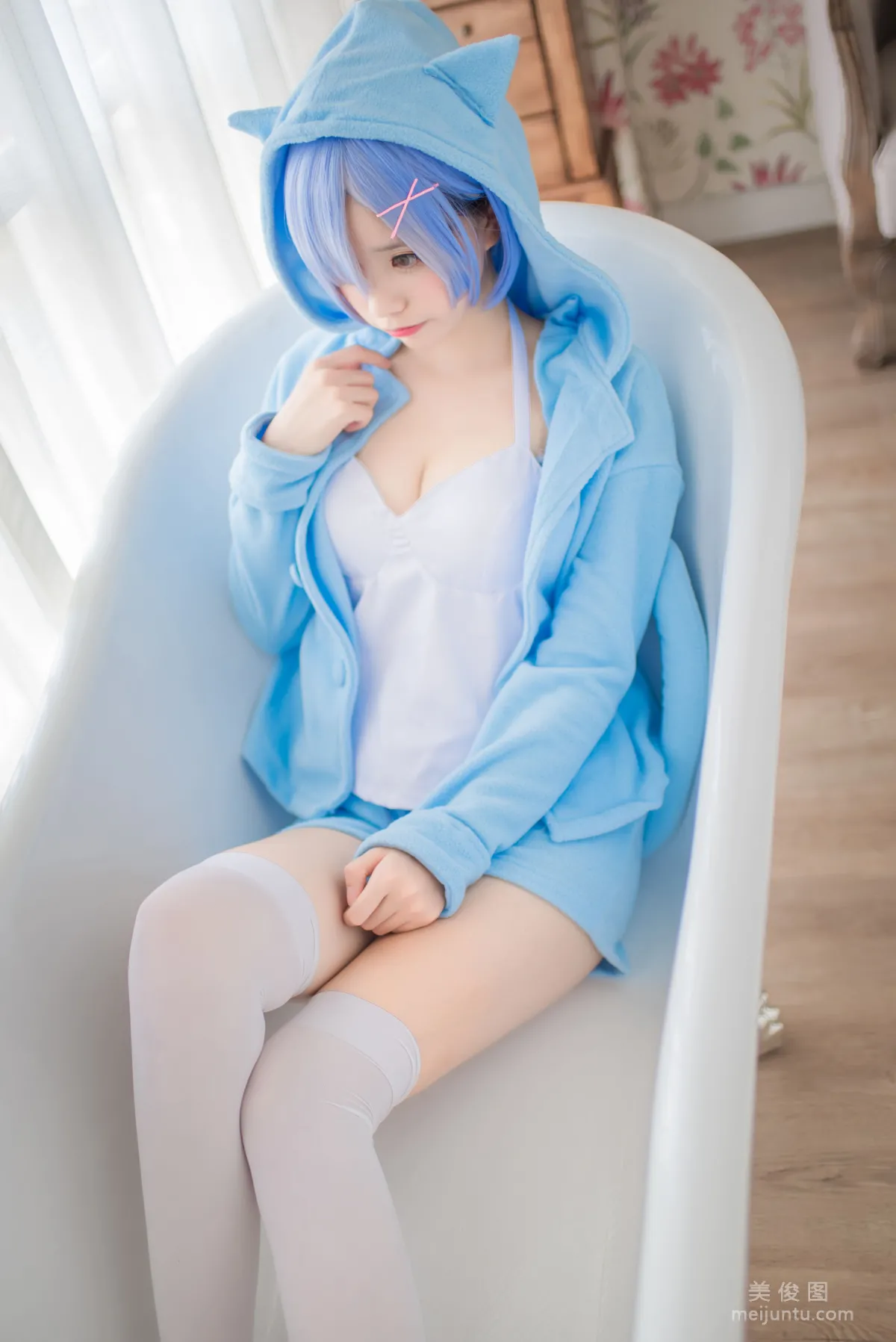 小野妹子w 《蕾姆 蓝色精灵》 写真集1