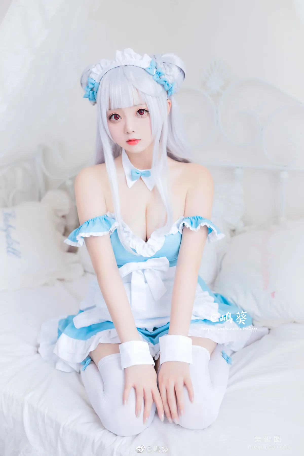 微博美女Coser嶋葵 《小天鹅女仆》 写真集3