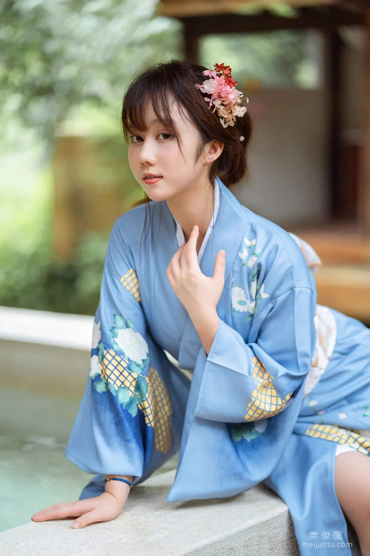 Jing Jiang: Web Idols photo 6