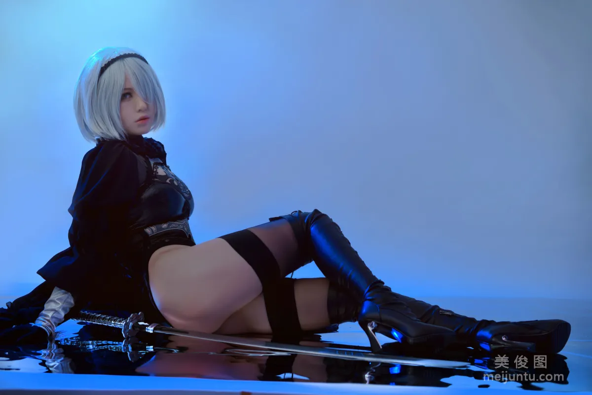 Ban Banzi: Web Idols photo 7