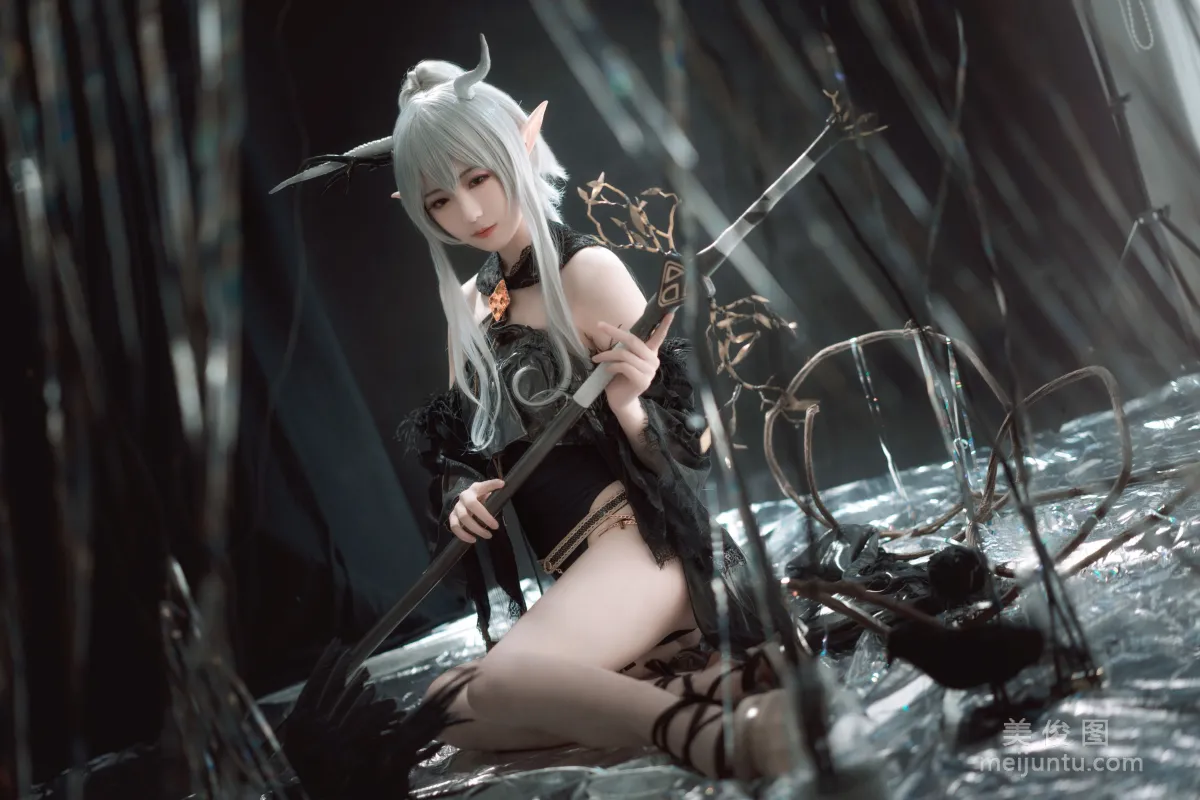 Miyinyin ww: Web Idols photo 3