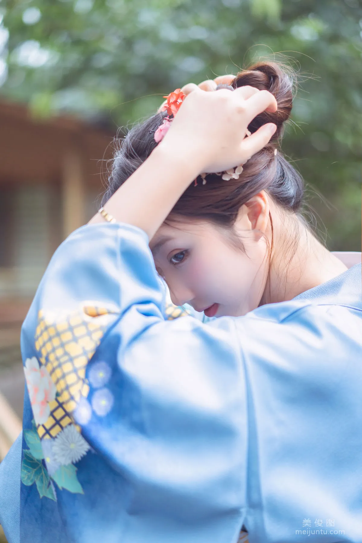 Jing Jiang: Web Idols photo 13
