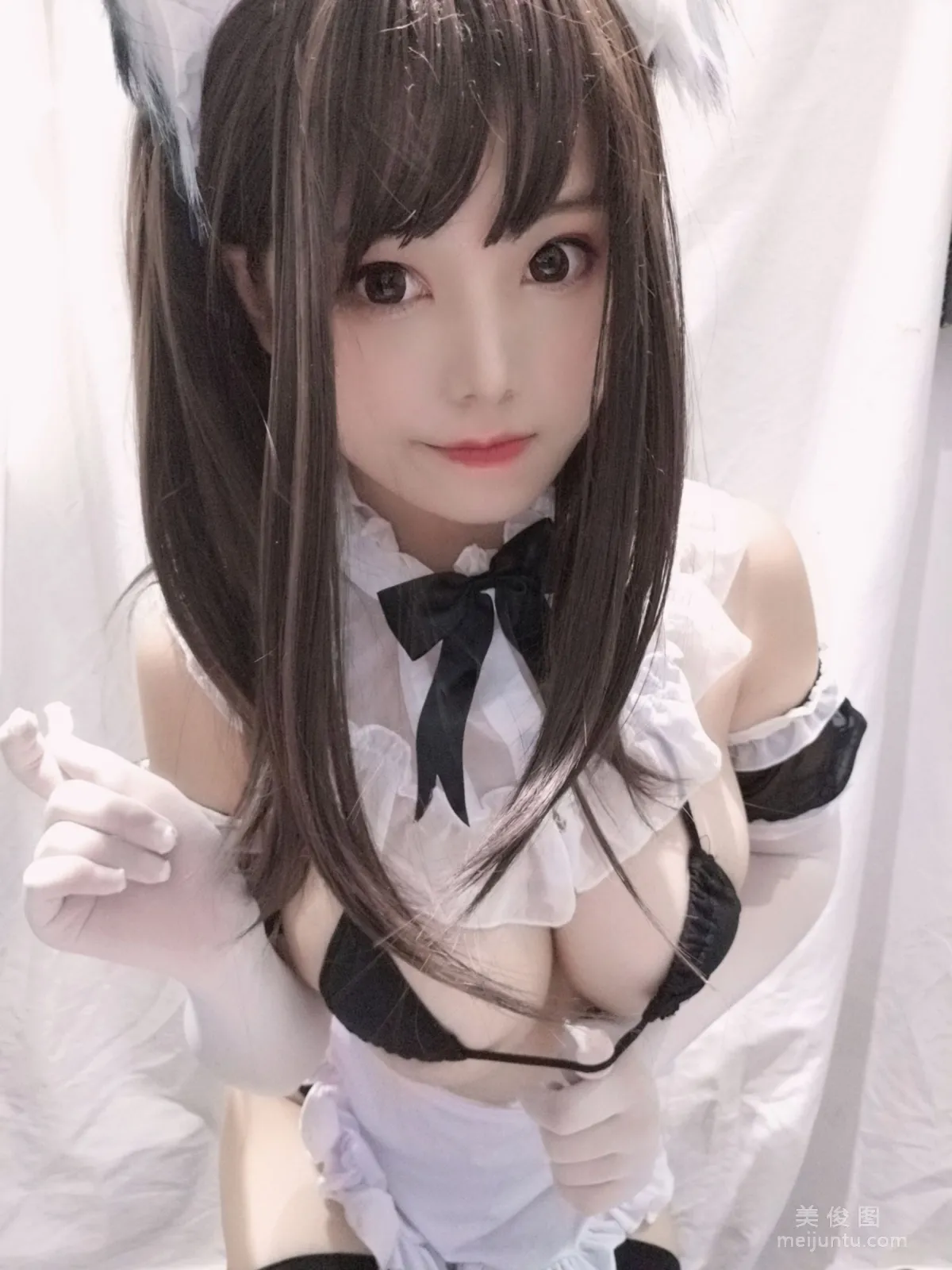 蜜汁猫裘 《黑白女仆》 写真集13