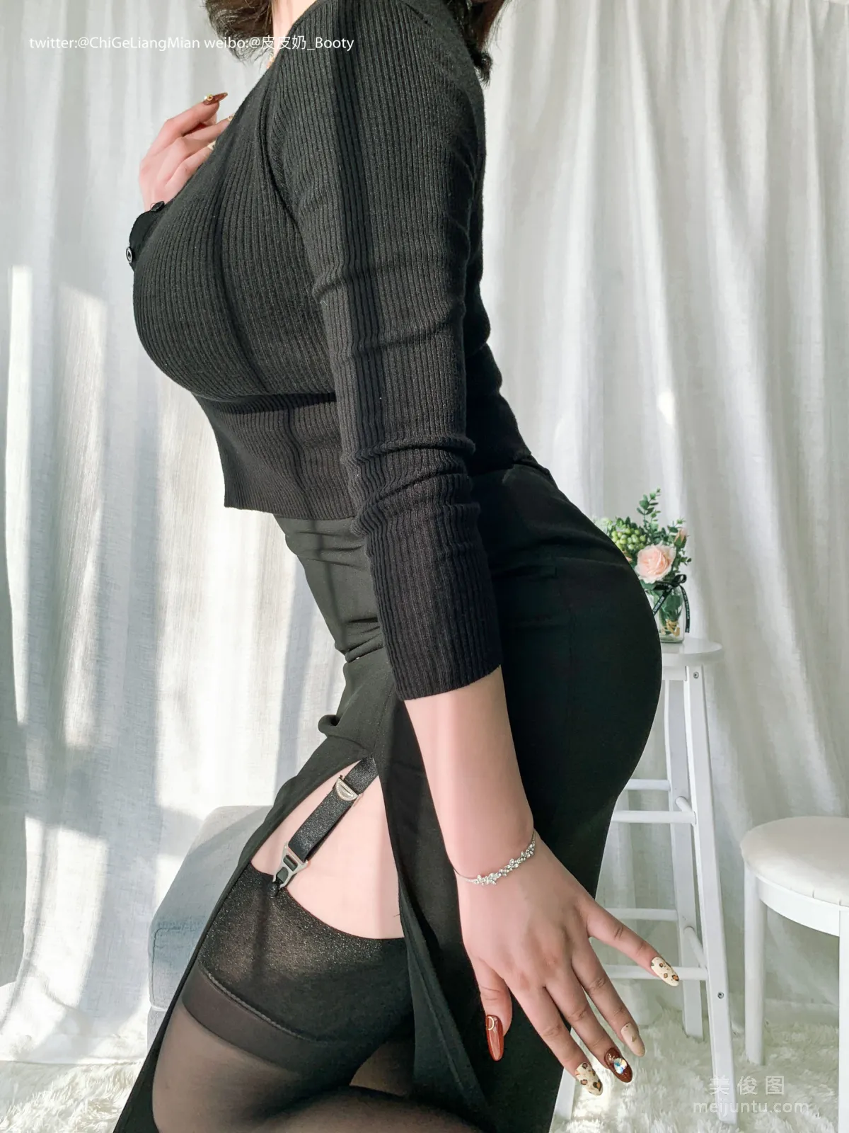 [Web Idols Coser] Pipi Naike Keai Lela "Black OL" Photo Set photo 23