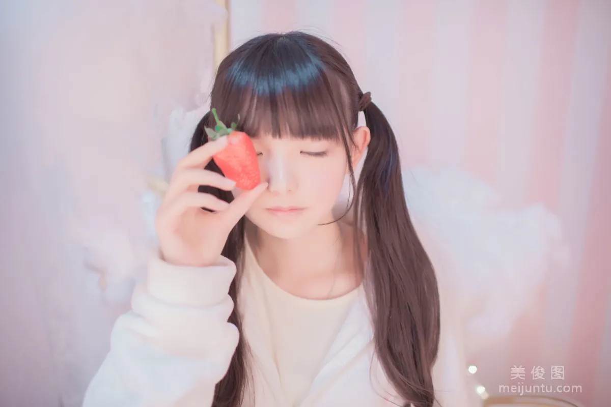 Ying Qun: Web Idols photo 21