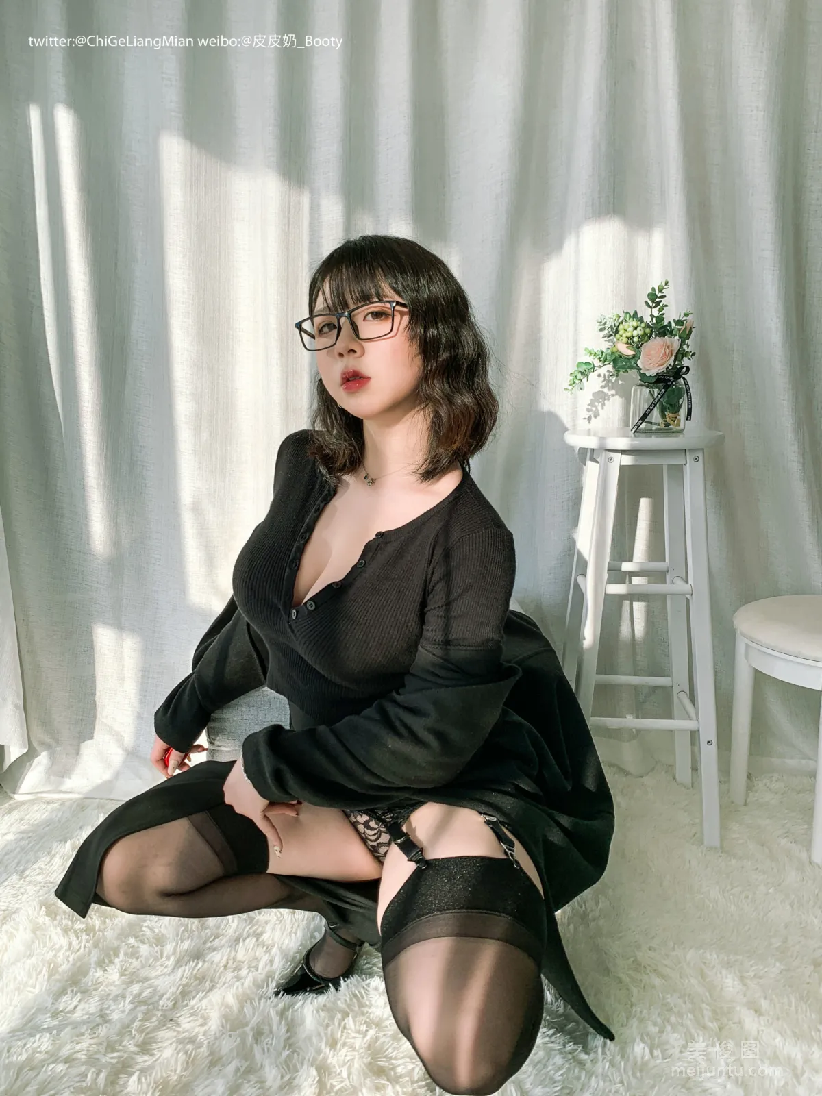 [Web Idols Coser] Pipi Naike Keai Lela "Black OL" Photo Set photo 11
