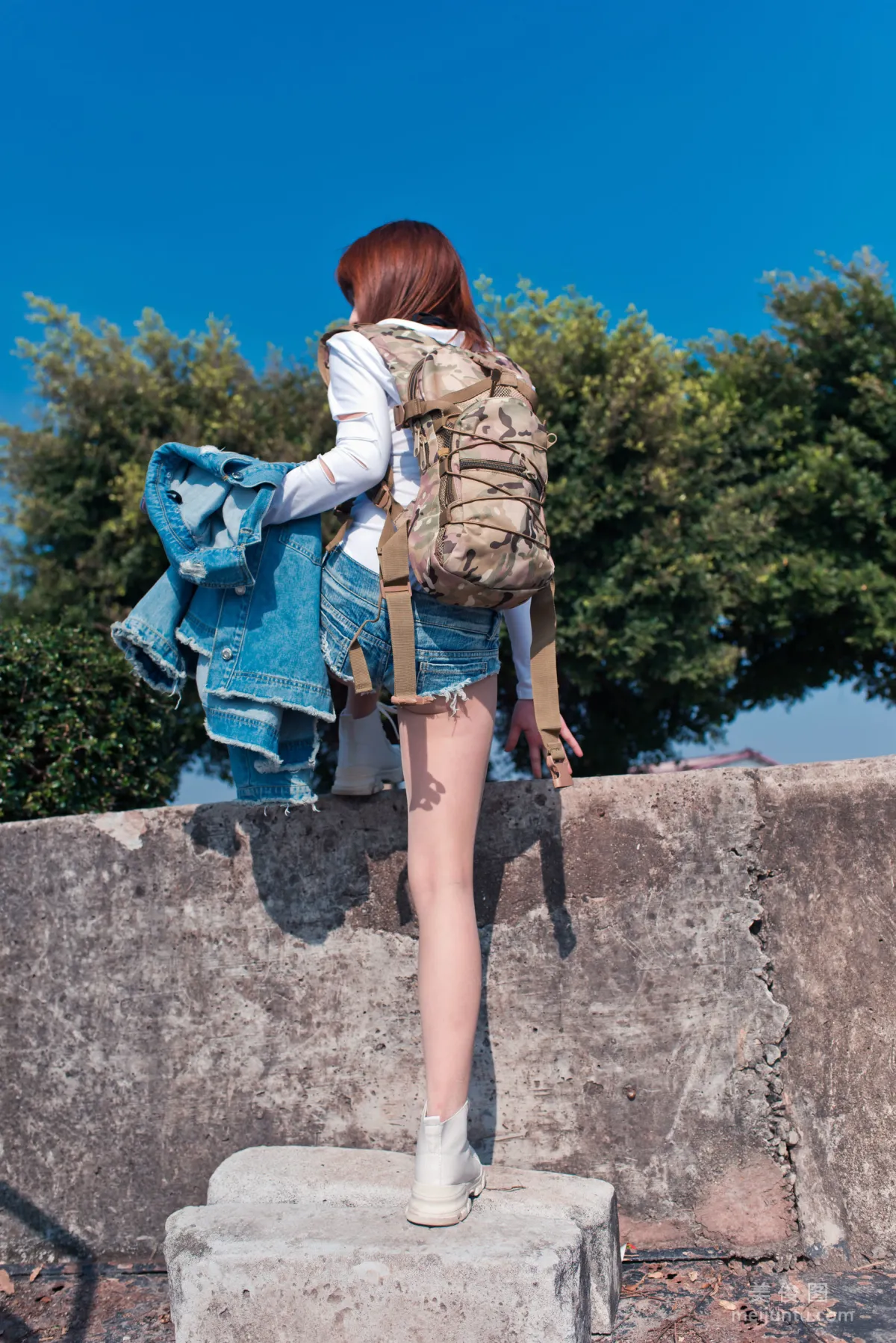 Qingshui Younai, Riding the Wind Street Snap: Light Water Seagull Island RS Denim Street Snap Photo Set photo 70