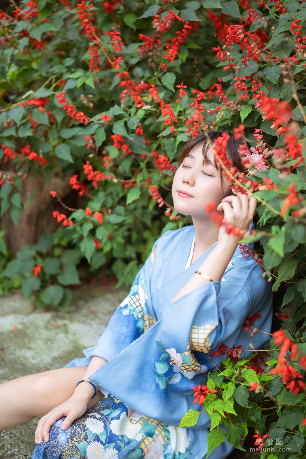 Jing Jiang: Web Idols photo 15