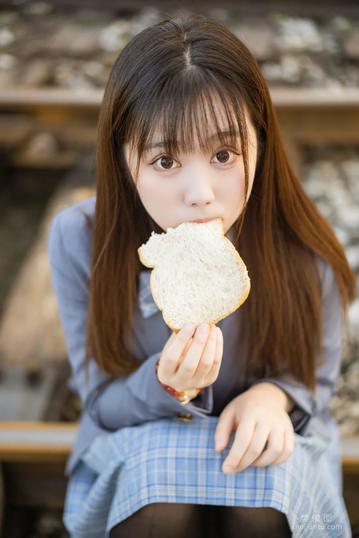 [Web Idols] Ji Jingjiang, Elopement Uniform Photo Set photo 4