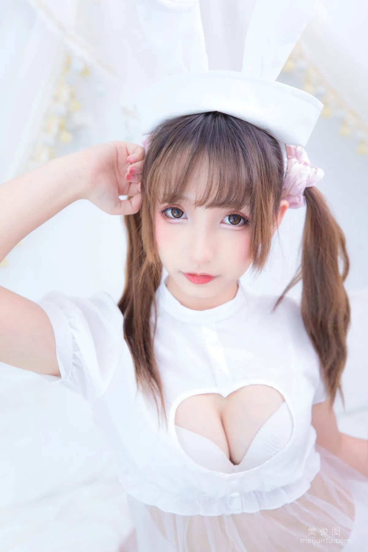 神楽坂真冬 《百合(ラブレター)》 寫真集 57