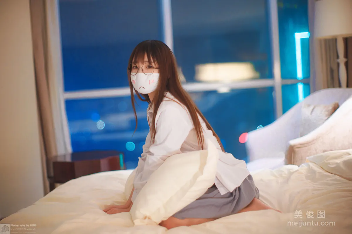 [美女Coser] 禦子Yumiko 《口罩》 寫真集 11