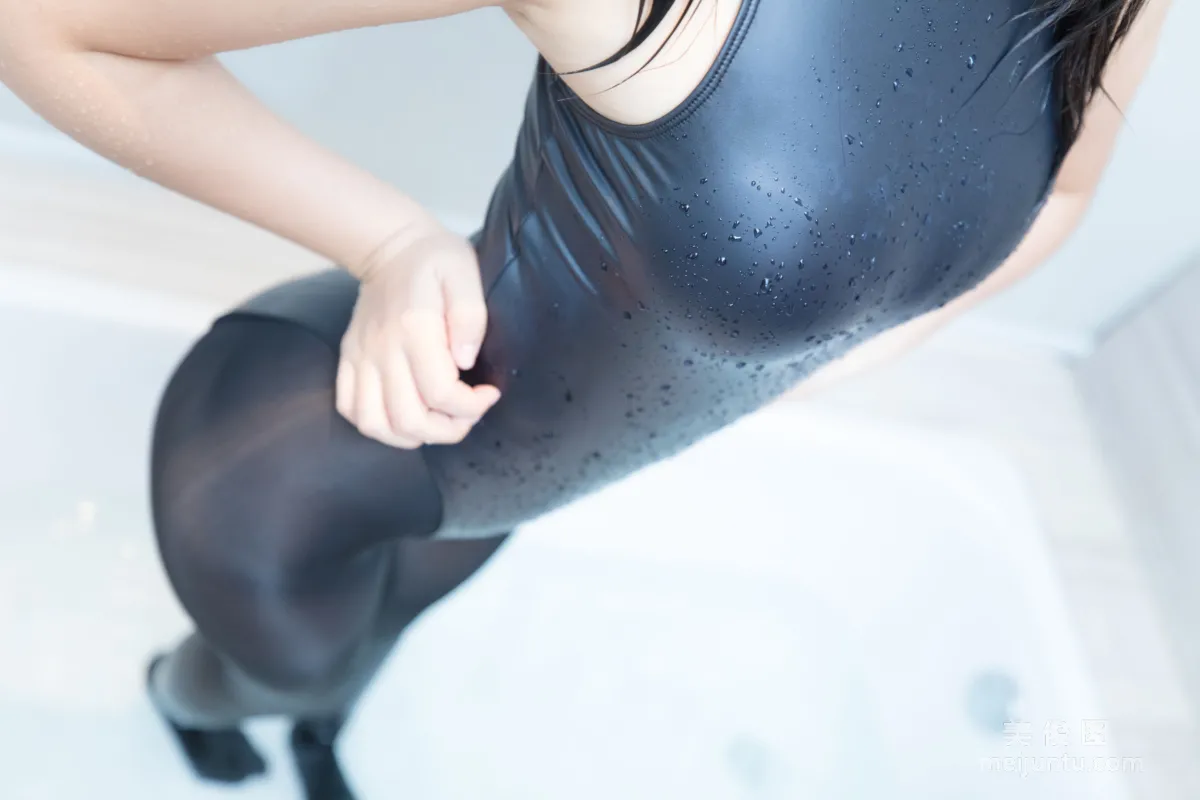 蘿莉Coser神楽坂真冬 《水の形》 寫真集 108