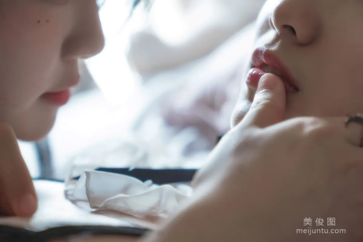 [美女Coser] 木綿綿OwO&amp;桜桃喵 《暮(黑裙×妹抖)》 寫真集 28