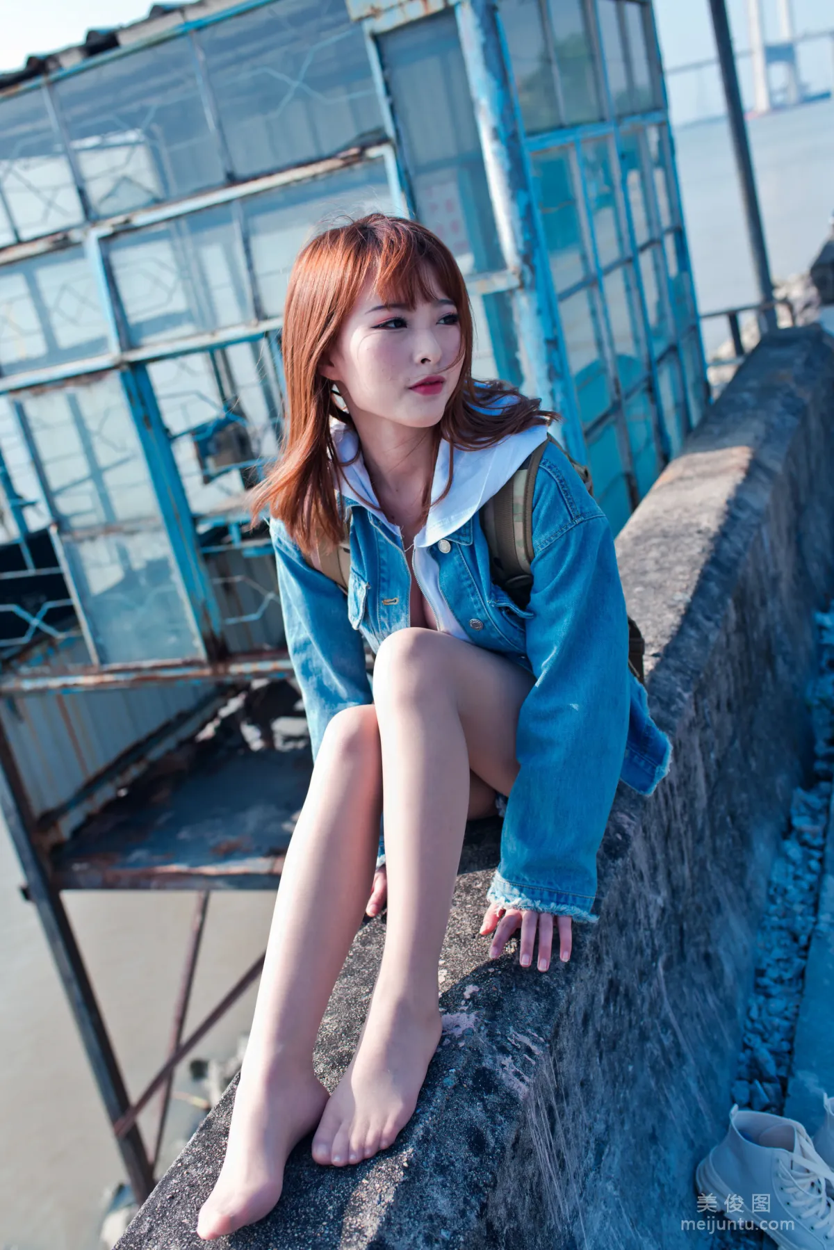 Qingshui Younai, Riding the Wind Street Snap: Light Water Seagull Island RS Denim Street Snap Photo Set photo 33