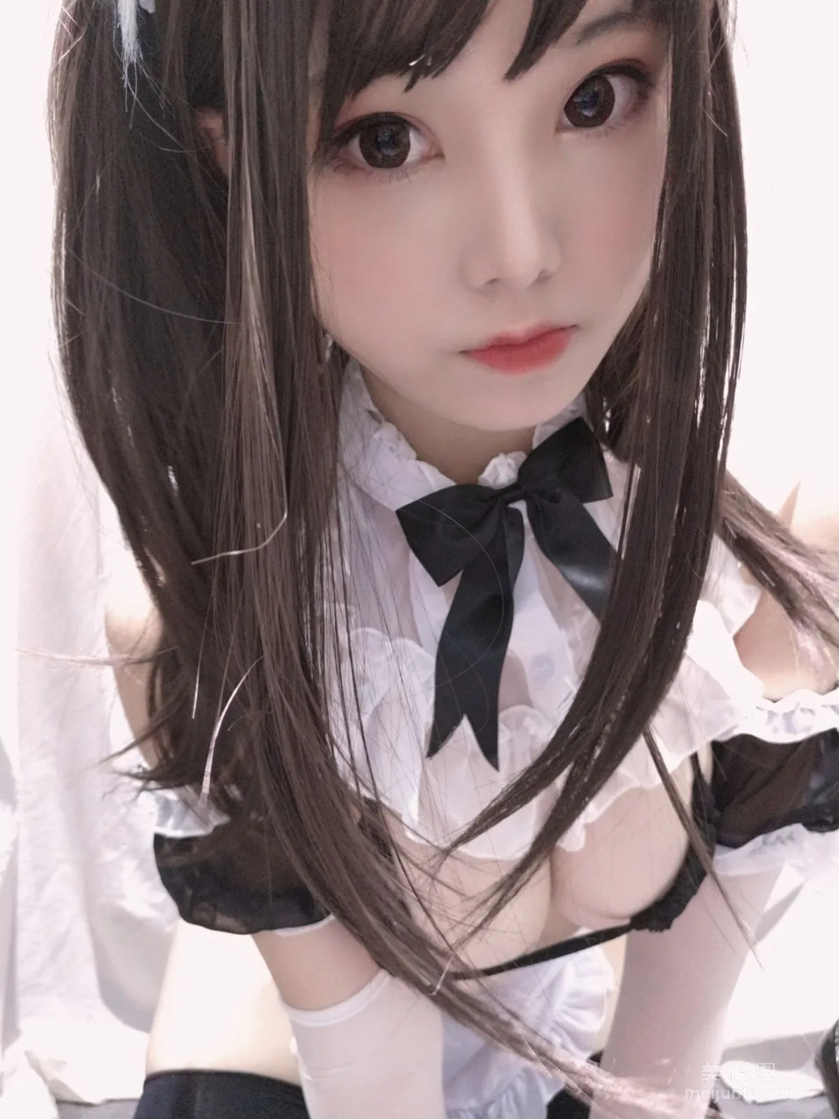 蜜汁猫裘 《黑白女仆》 写真集1