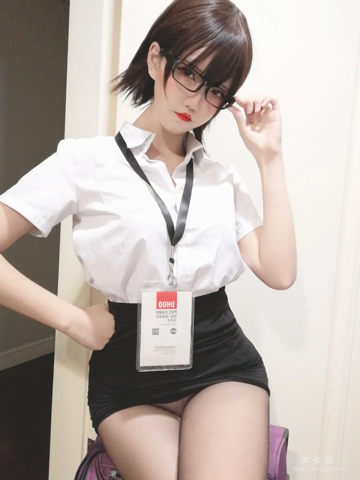 鬼马少女阿薰kaOri 《黑丝OL》 写真集10