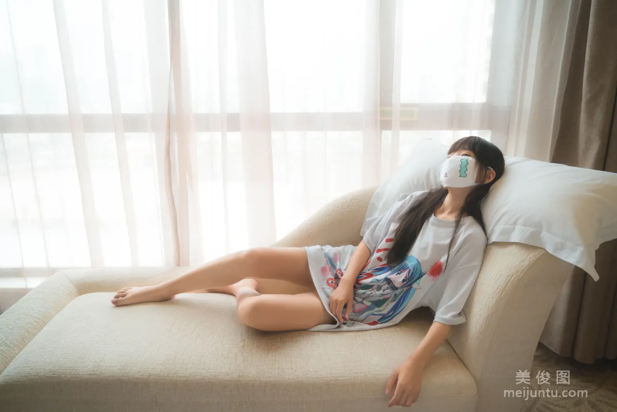 [美女Coser] 禦子Yumiko 《口罩》 寫真集 14