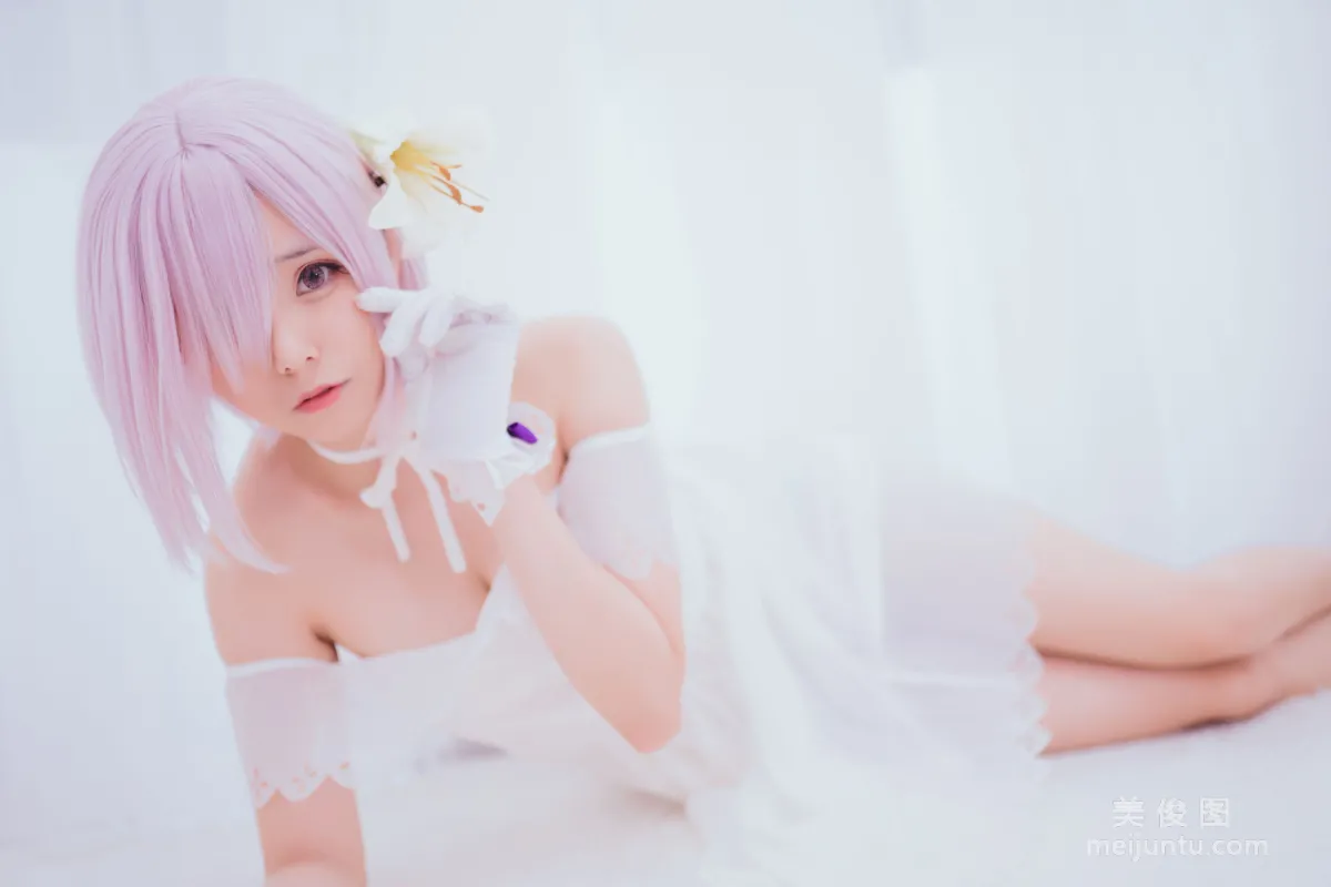 Xiaoye Meizi w "Mash" Photo Set photo 4