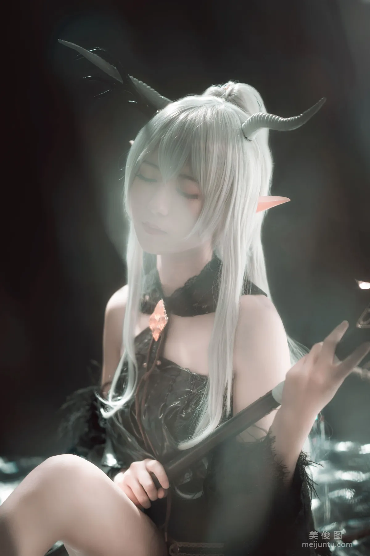 Miyinyin ww: Web Idols photo 5