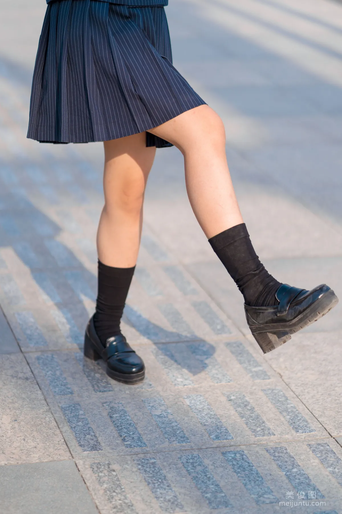 [網紅Coser] 蠢沫沫 《JK制服》 寫真集 29