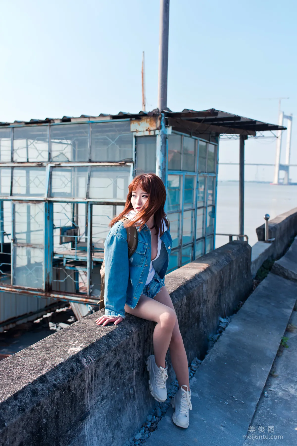 Qingshui Younai, Riding the Wind Street Snap: Light Water Seagull Island RS Denim Street Snap Photo Set photo 22