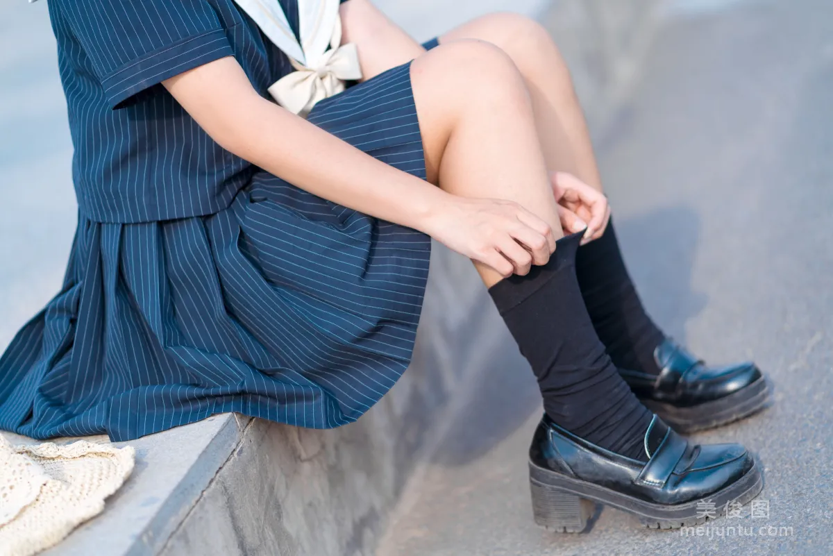 [網紅Coser] 蠢沫沫 《JK制服》 寫真集 30