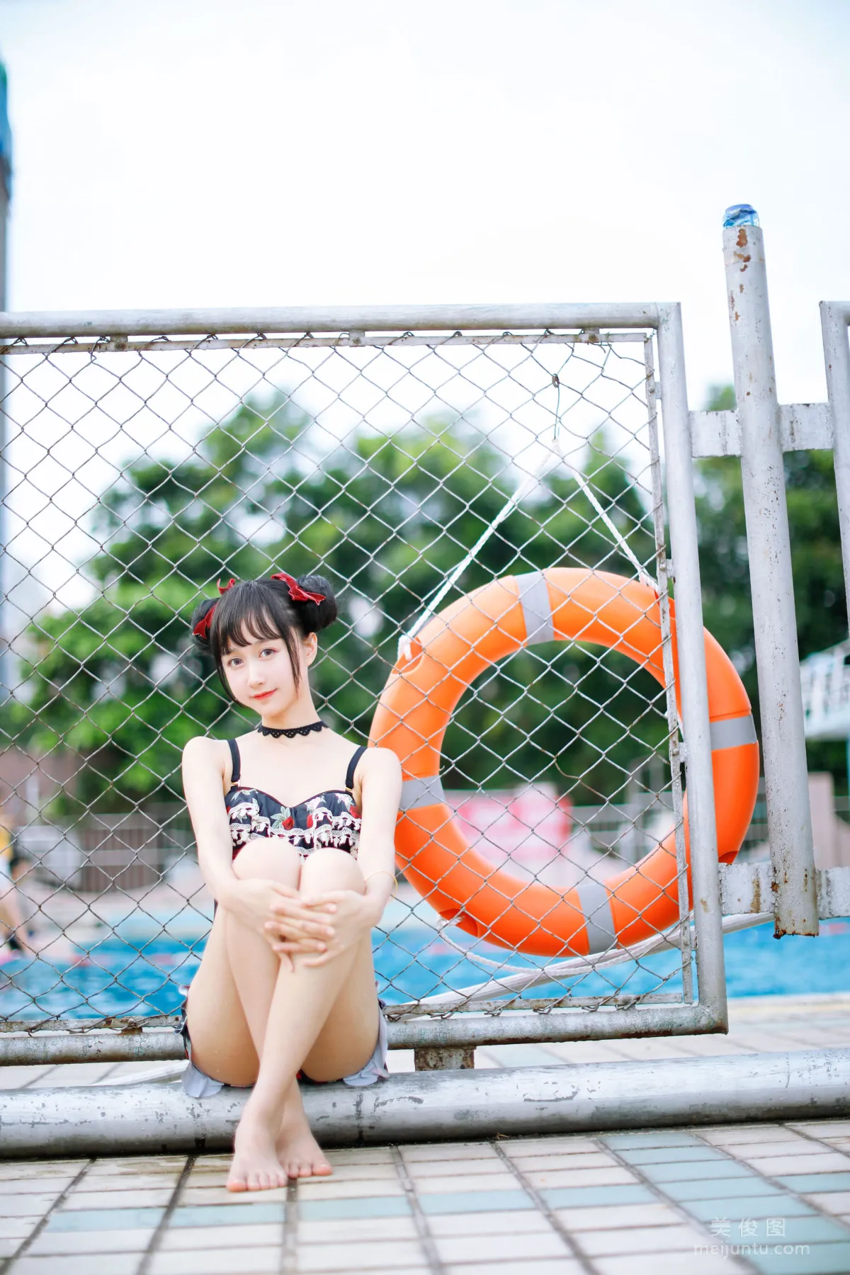 Mu Mianmian OwO 'Strawberry Swimsuit' Photo Set photo 15