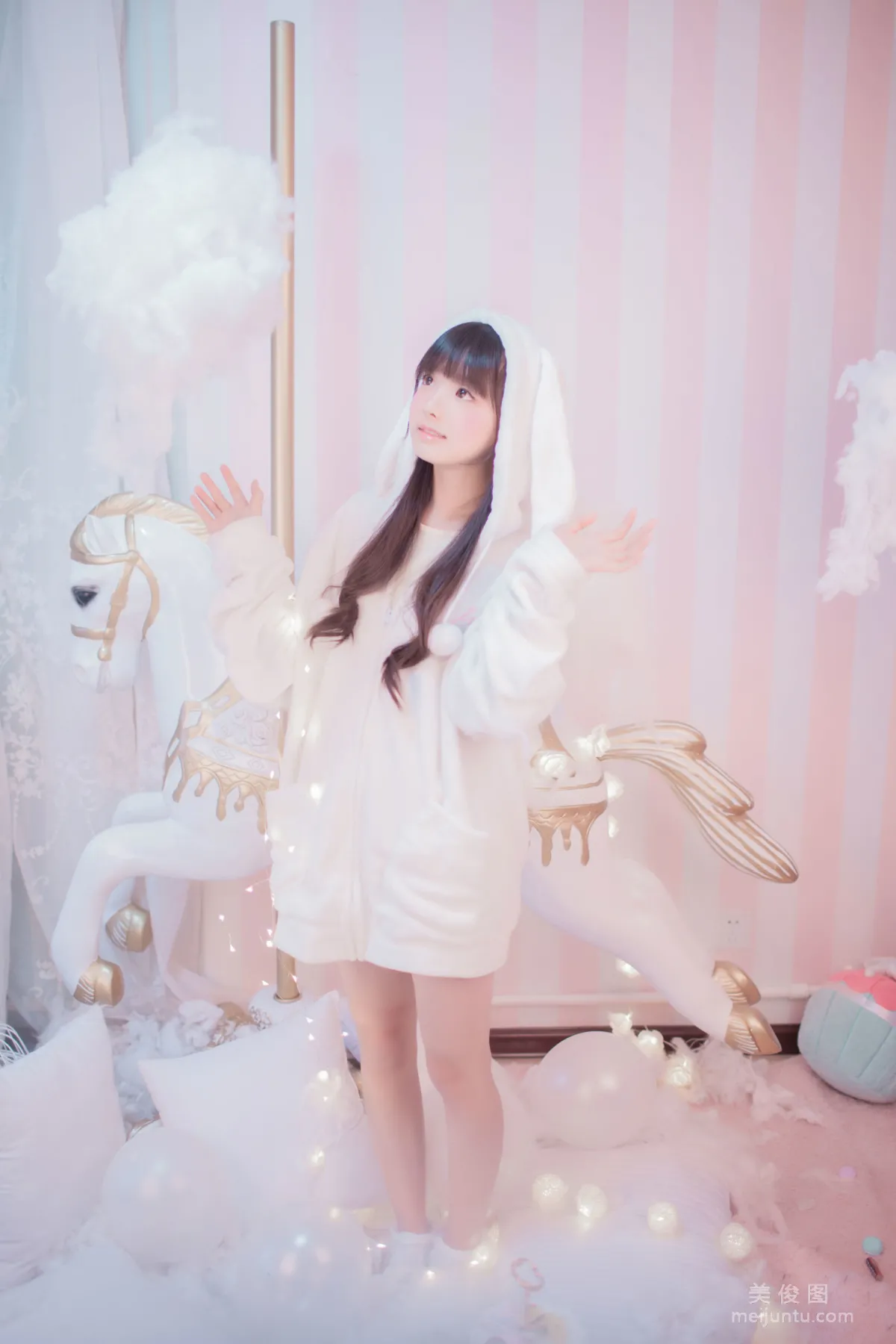 Ying Qun: Web Idols photo 17