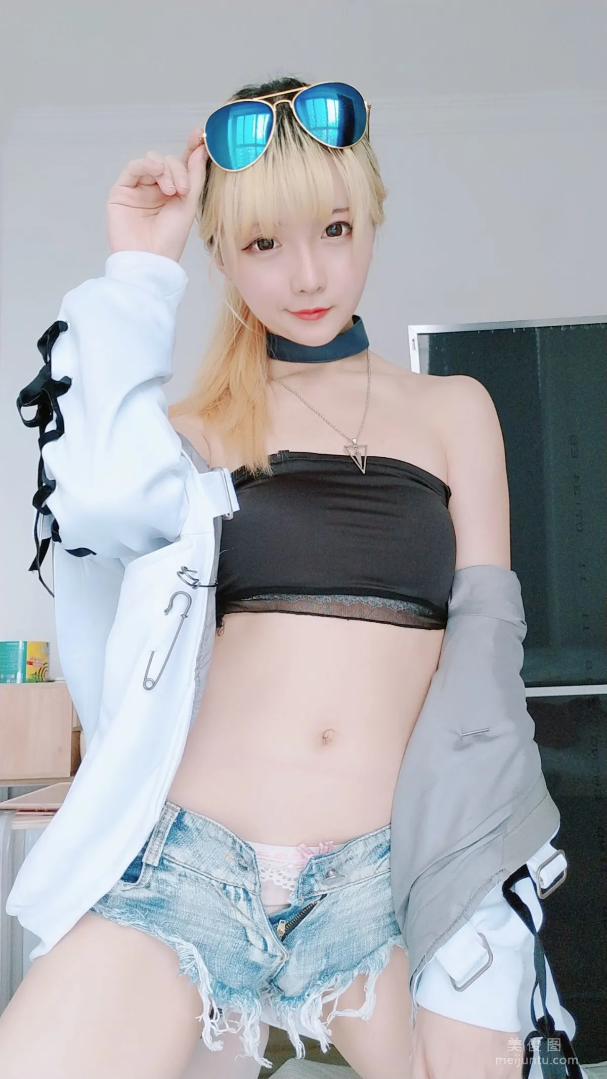 Coser小姐姐星之遲遲 《莉莉絲》 寫真集 3