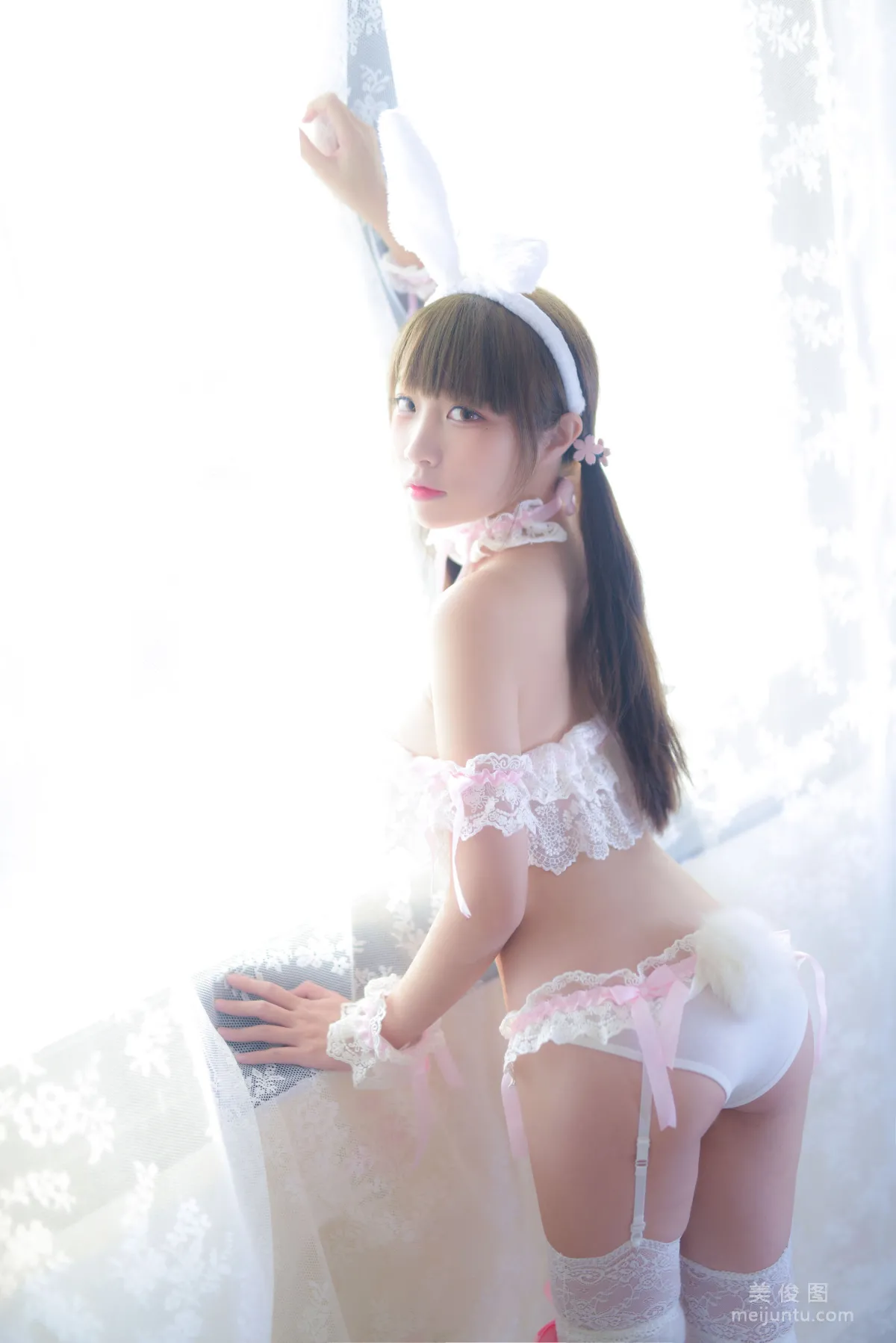 Erzuo Nisa: Web Idols photo 36