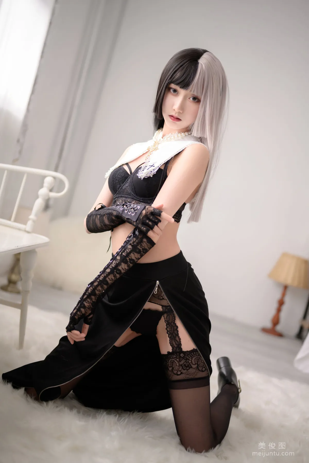 Mu Mianmian OwO [Black and White Nun] Photo Set photo 19