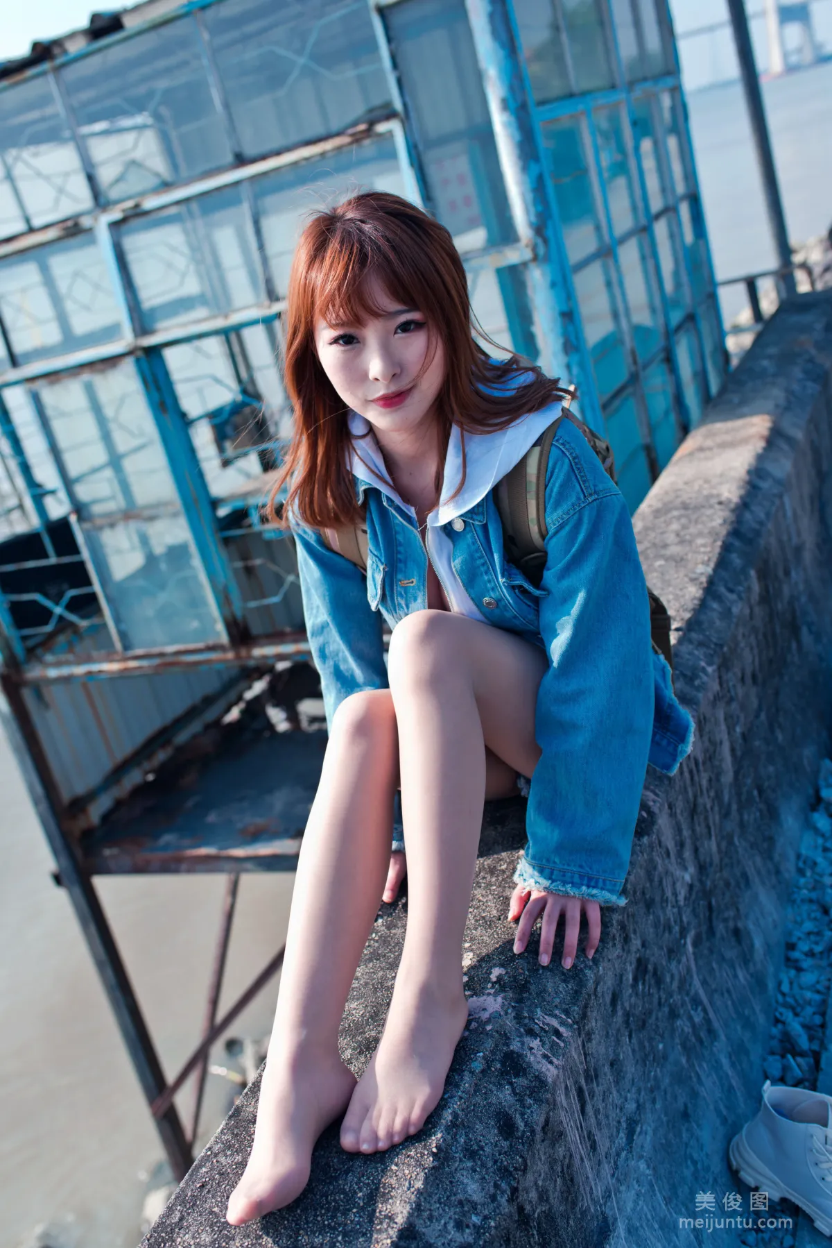 Qingshui Younai, Riding the Wind Street Snap: Light Water Seagull Island RS Denim Street Snap Photo Set photo 34