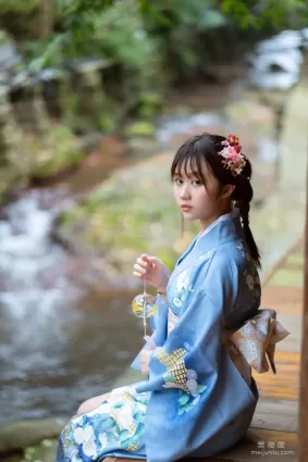 Coser姬鏡醬 《私奔之和服》 寫真集