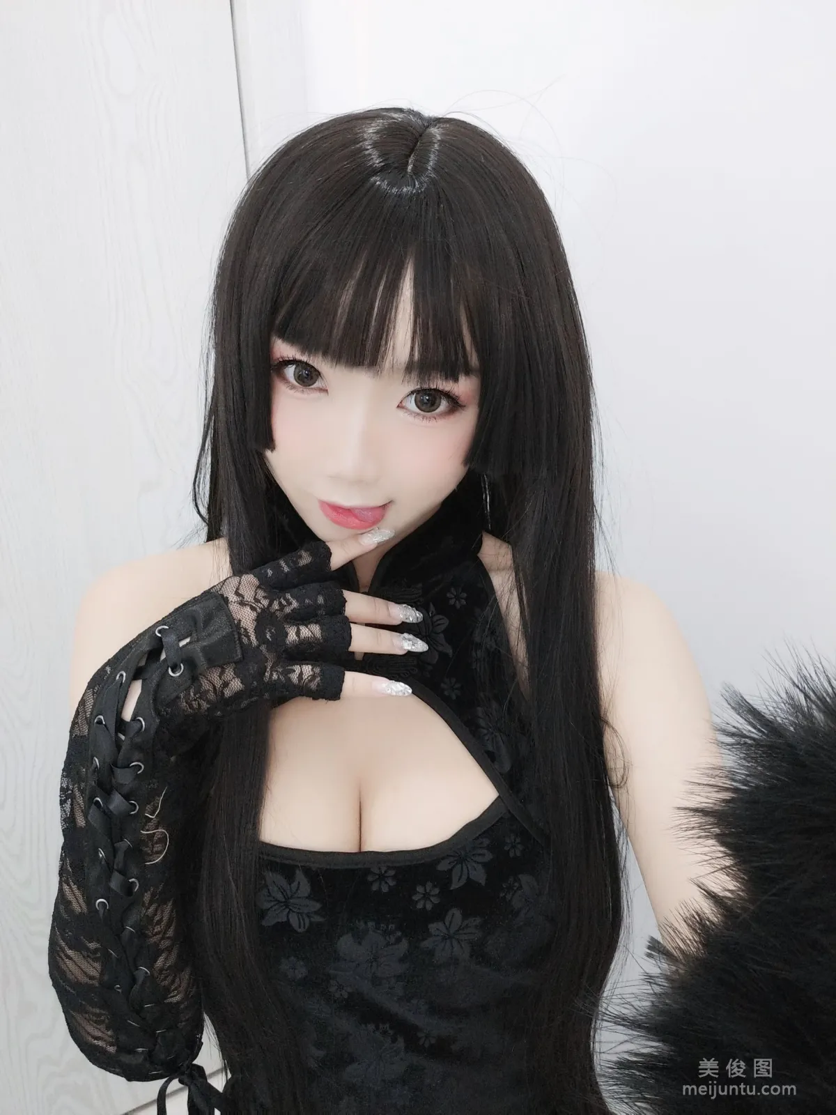 Gui Chuyao: Web Idols photo 40