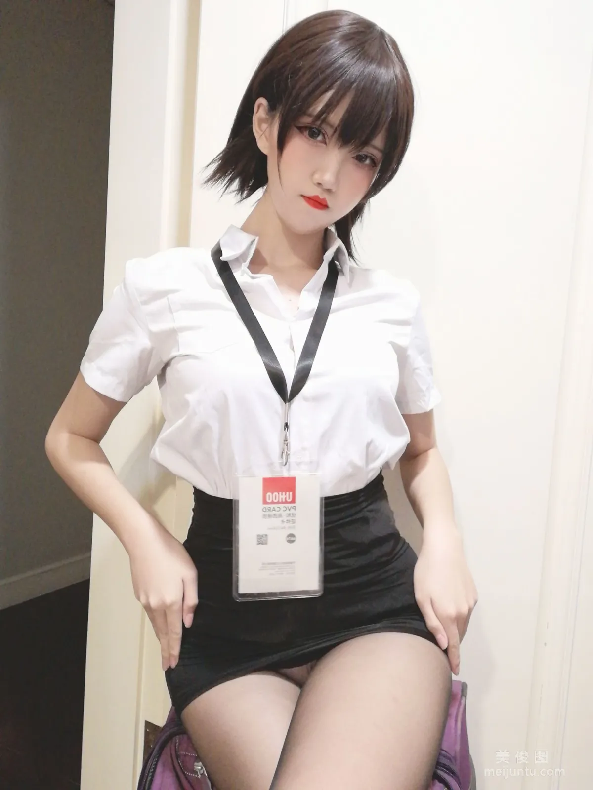 鬼马少女阿薰kaOri 《黑丝OL》 写真集12
