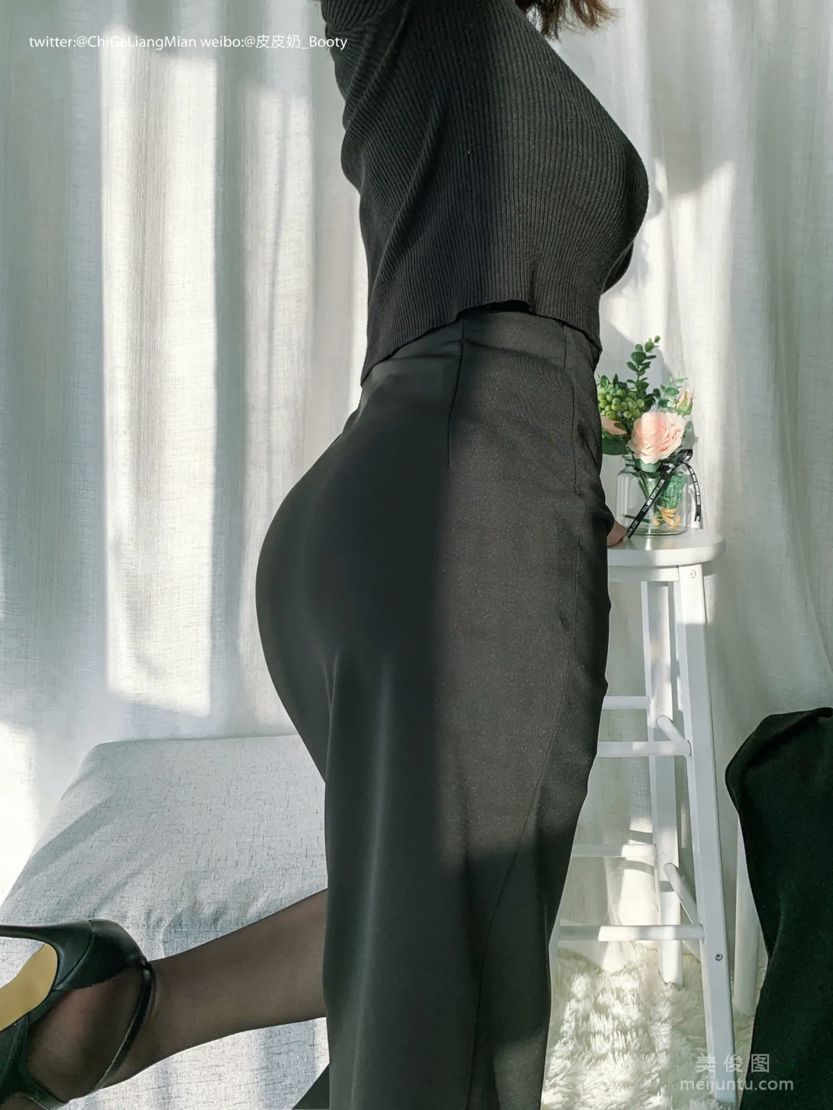 [Web Idols Coser] Pipi Naike Keai Lela "Black OL" Photo Set photo 25