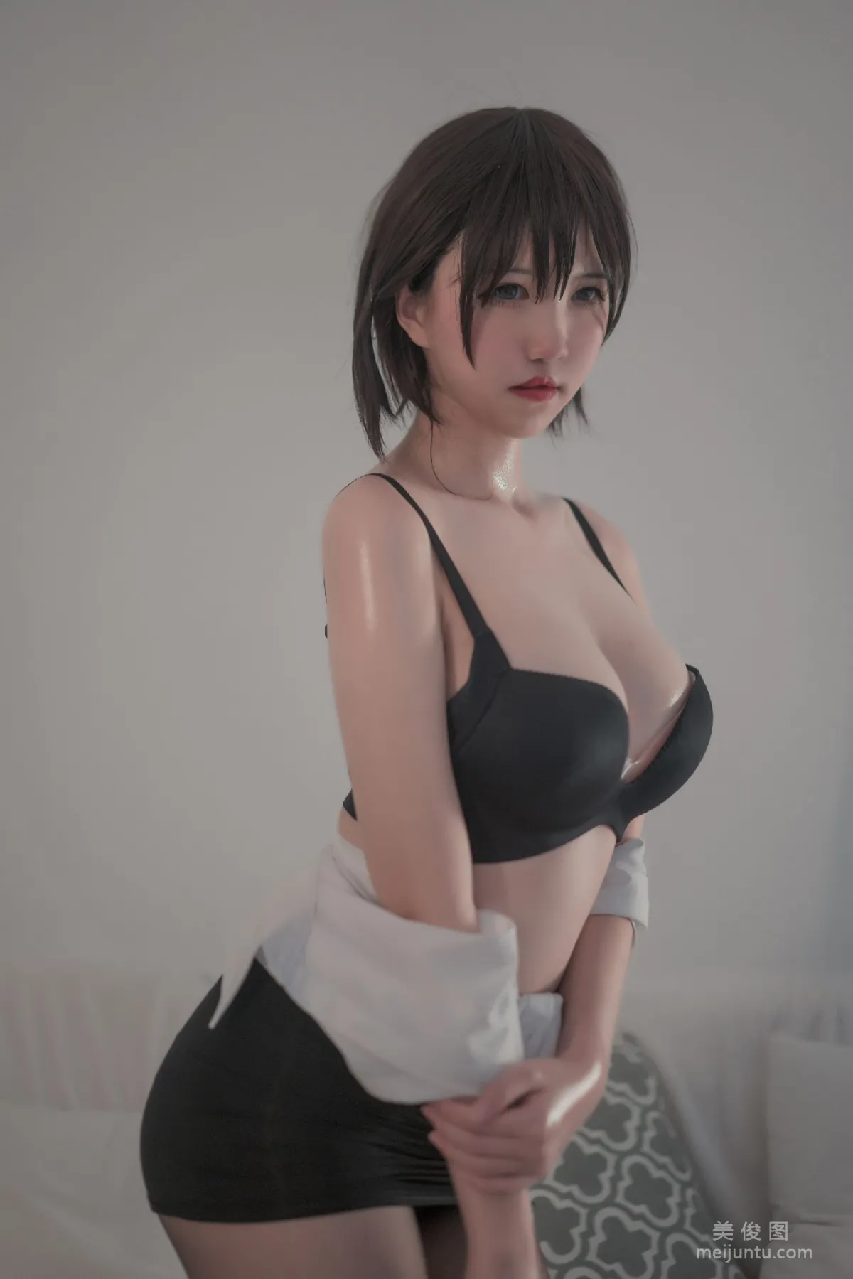 鬼马少女阿薰kaOri 《黑丝OL》 写真集21